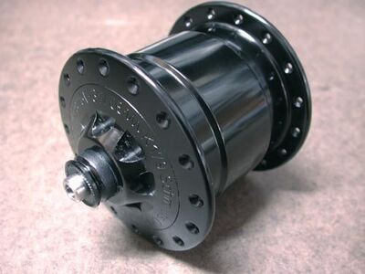 SCHMIDT SON 28B klassik Dynamo hub, black