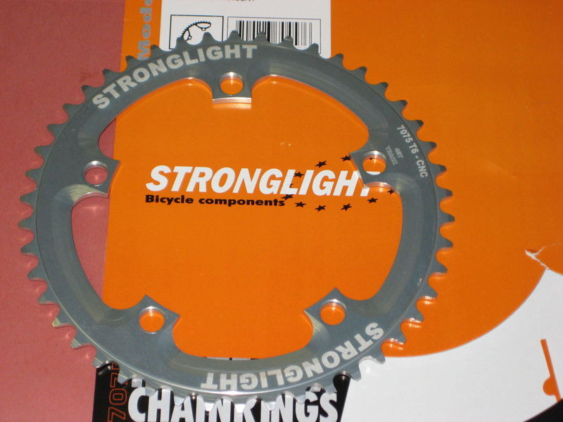 STRONGLIGHT 130 BCD Zicral 'Piste/Track' 1/8" Chainring click to zoom image