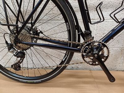 SPA CYCLES D'Tour 725 Mk2 (Thru-Axle) Disc Tourer 9spd click to zoom image
