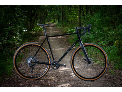 SPA CYCLES Elan 725 Gravel 50cm Gloss Black  click to zoom image