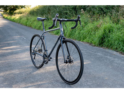 SPA CYCLES Elan 725 Mk2 Ultegra R8000 11spd Double (Hydraulic) 50cm Gritstone Grey  click to zoom image